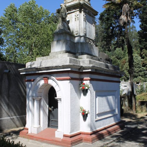 Sepultura del General José María de la Cruz. Monumento Histórico.
